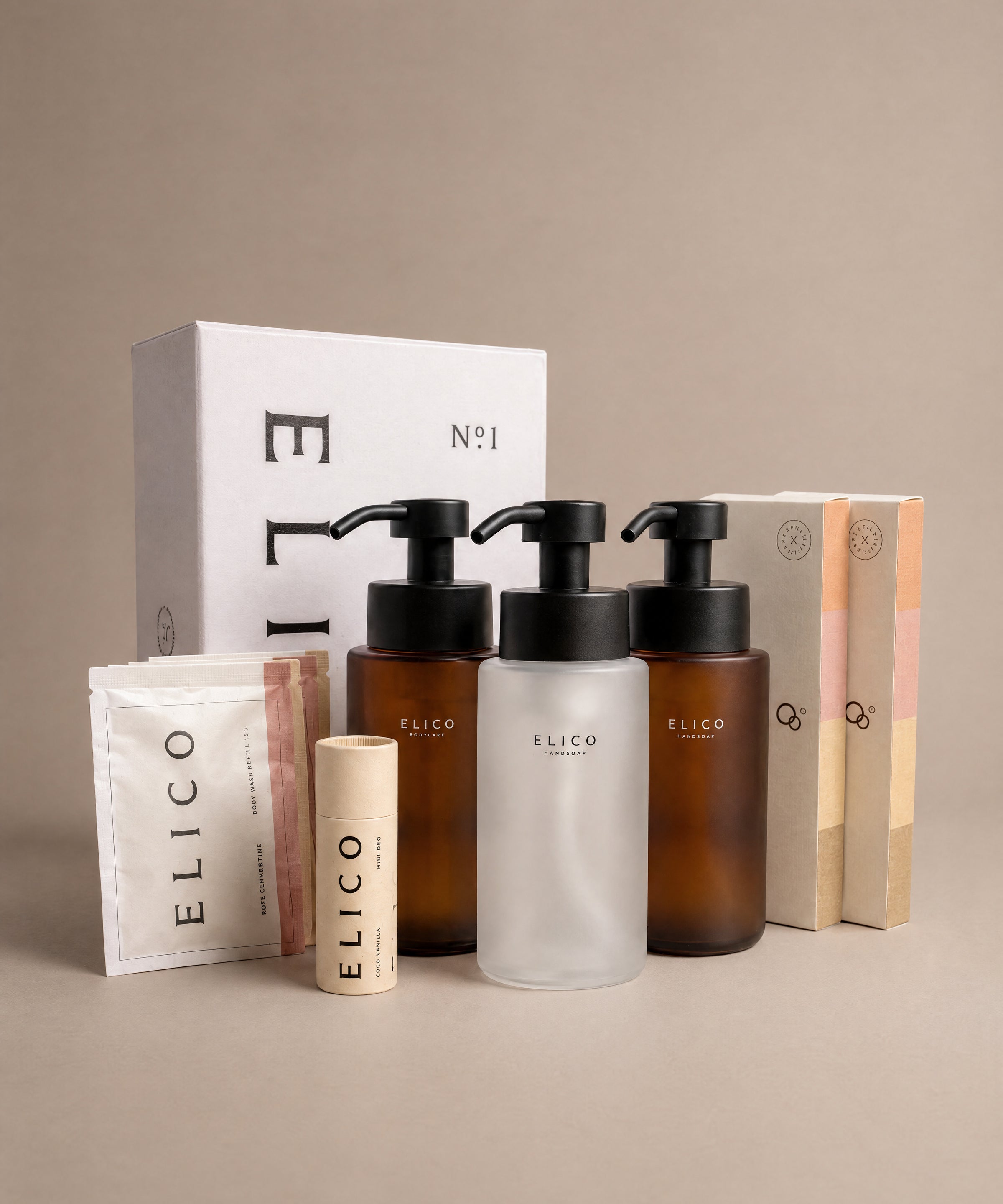 Het hele huis: drie glazen dispensers, refills, body wash en één Mini Deo