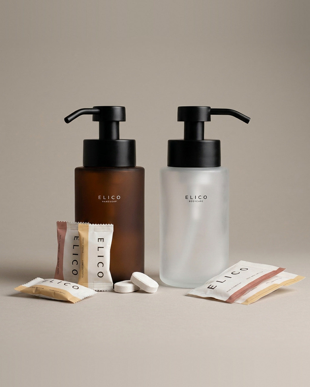 Hand and Body duo: glazen handzeep- en body wash-dispenser met refills